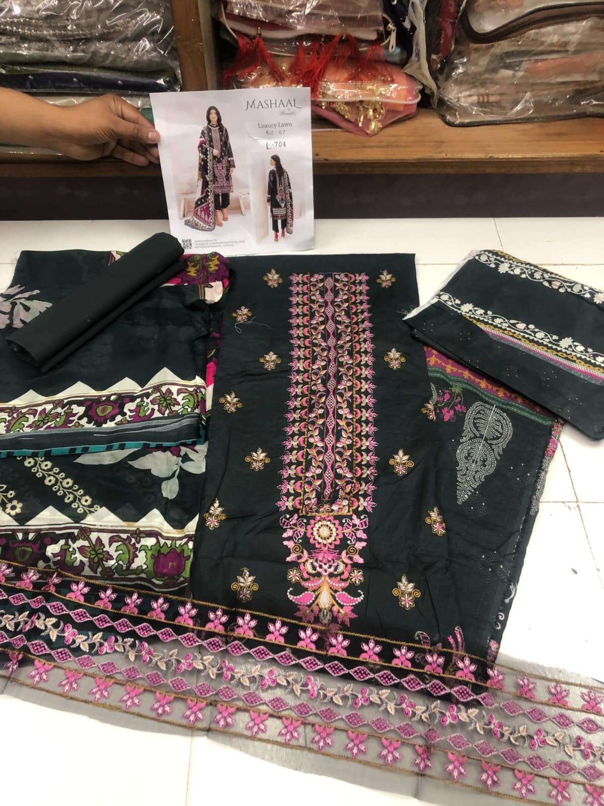 Mashaal by Ramsha - OPEN PICS